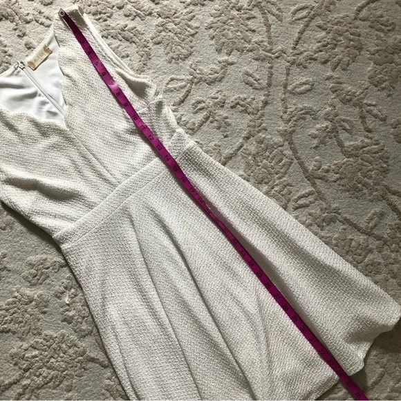 Altar’d State Women’s Sleeveless Scallop V-Neck Knit Skater Dress, White Small - Picture 9 of 11